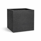 Block Pflanzkübel Midnight Schwarz aus Fiberstone Granite – quadratisch freigestellt