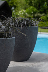 Jesslyn Granite Pflanzkübel Midnight Schwarz aus Fiberstone – Detailansicht