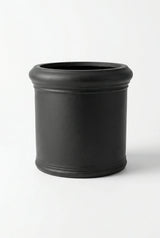 Max Classic Pflanzkübel Schwarz aus Fiberstone – freigestellt