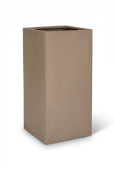 Bouvy Pflanzkübel Taupe aus Fiberstone – freigestellt [mc]