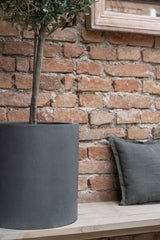 Max Pflanzkübel Schwarz aus Fiberstone – konisch-hoher Kübel Outdoor