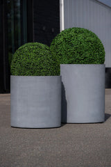 Jumbo Max Pflanzkübel Grau aus Fiberstone – Outdoor-Setting