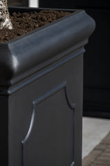Jumbo Classic Pflanzkübel Schwarz aus Fiberstone – Garten-Setting