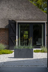Jort Granite Pflanzkübel Midnight Schwarz aus Fiberstone – freigestellt