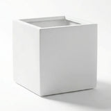Mini Block Pflanzkübel Matt Weiß aus Fiberstone – quadratischer Kübel freigestellt [mc]