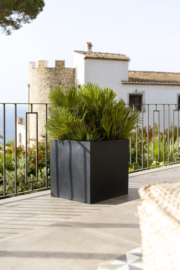 Eckiger Pflanzkübel Block Schwarz aus Fiberstone