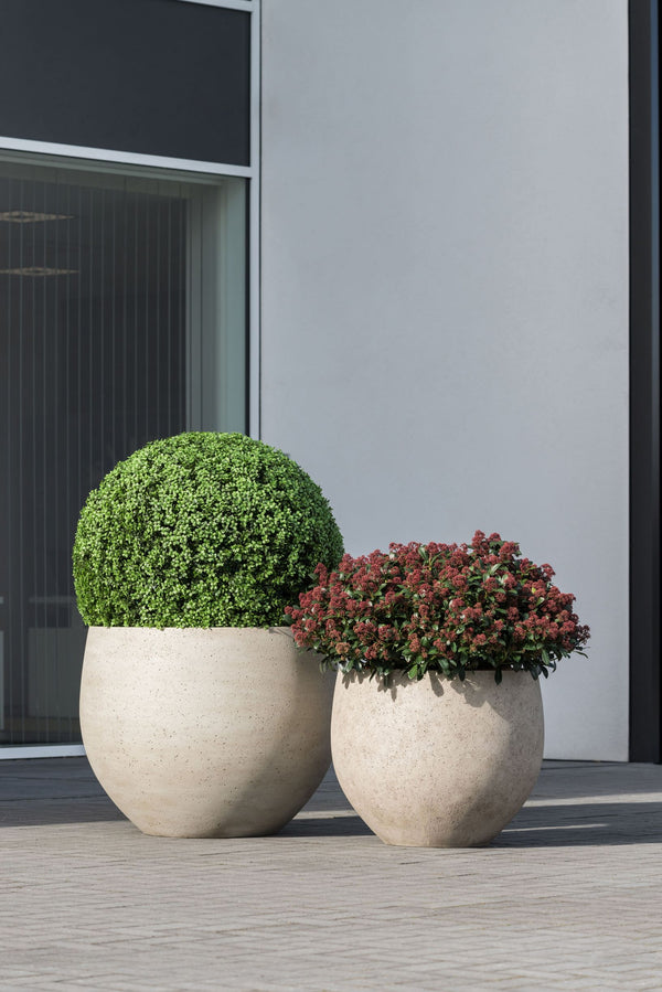 Großer Pflanzkübel Jumbo Orb Grau in Beton-Optik